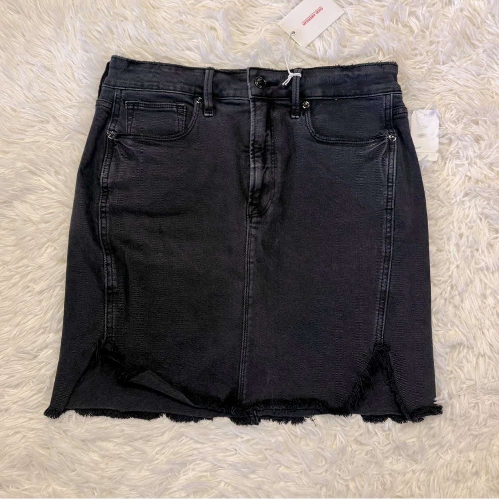 Good American Black Distressed Denim Mini Skirt